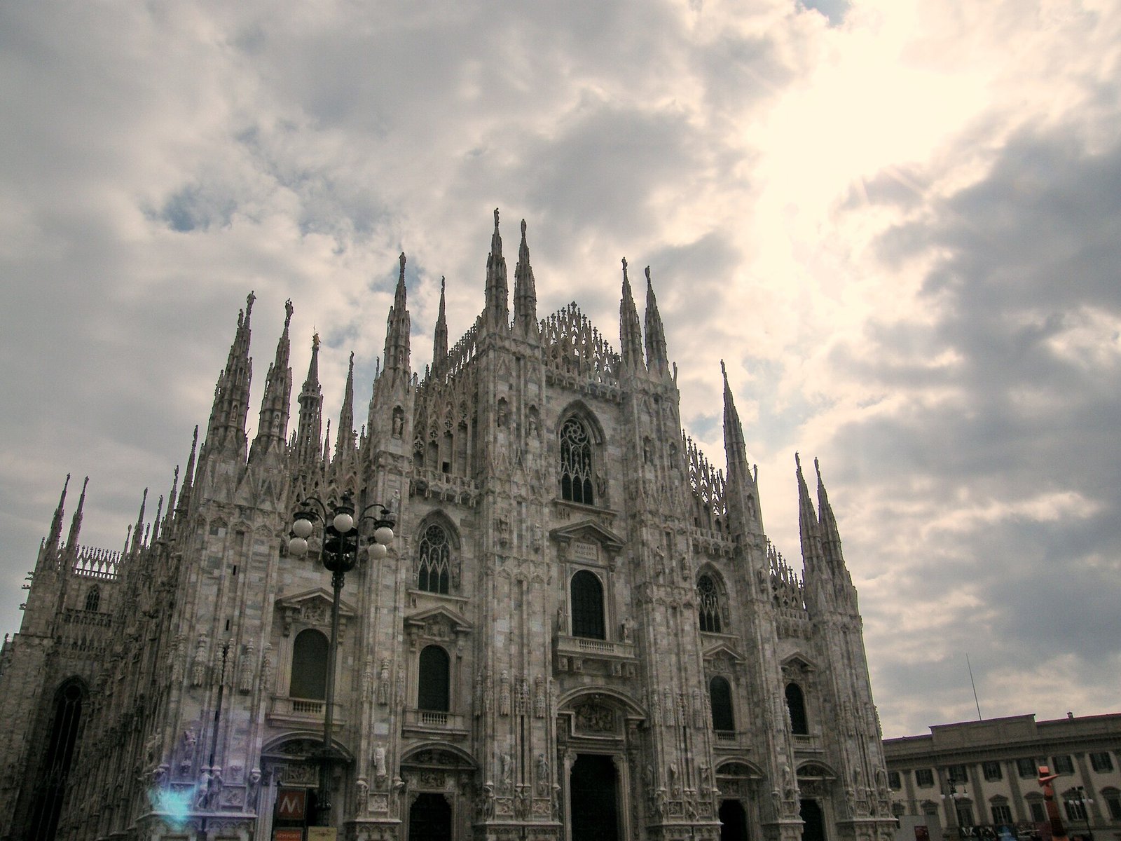 Milão — Duomo di Milano em destaque